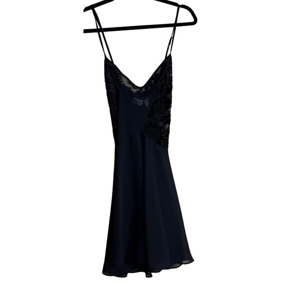 Lingerie Cacique Babydoll Slip Dress Women Medium Black Velvet Burnout VTG Sheer - Picture 3 of 10